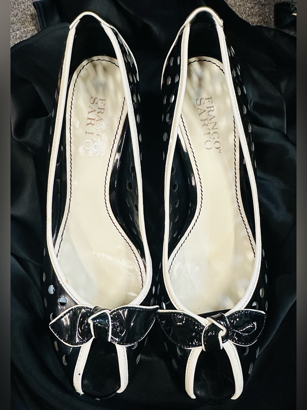 Franco Sarto Black Patent Leather Bow Pumps Peep Toe Heels 10M Retro Pinup